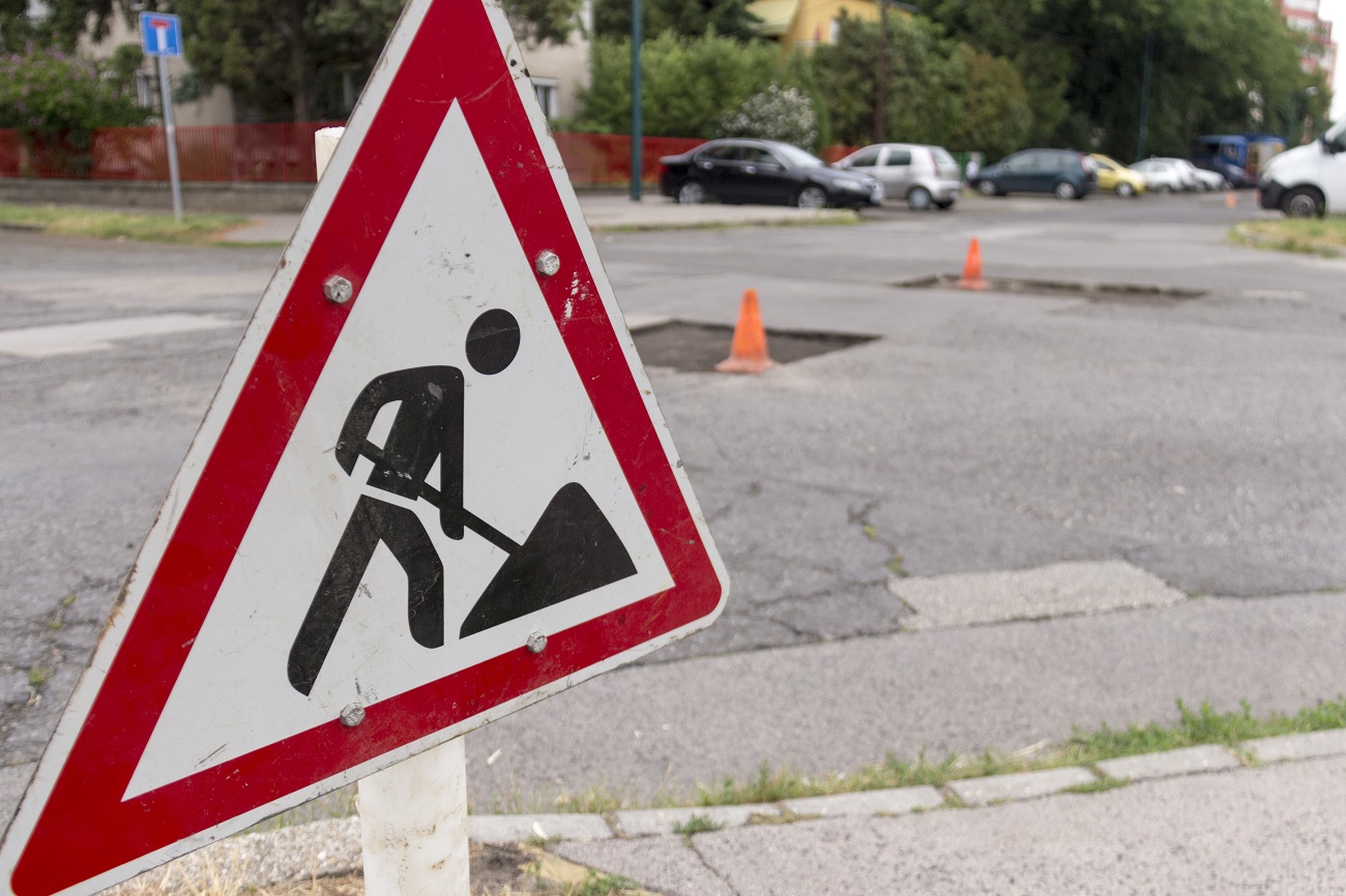 Huszonkét útszakasz újult meg Nyíregyházán a tanév kezdetére