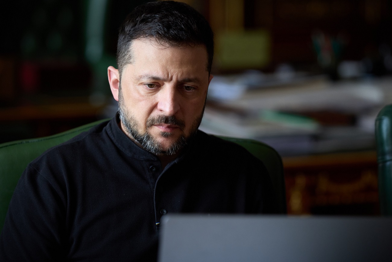 Volodimir Zelenszkij nem indul a következő elnökválasztáson, ha sikerül befejezni a háborút