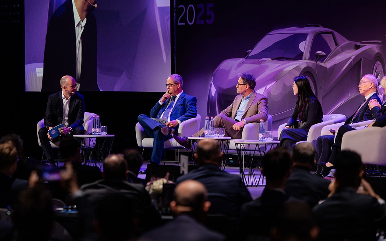 Autóipari csúcs Debrecenben