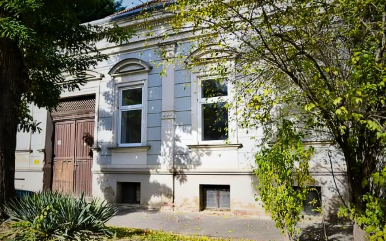 Cívisházak és polgárházak is kapnak támogatást