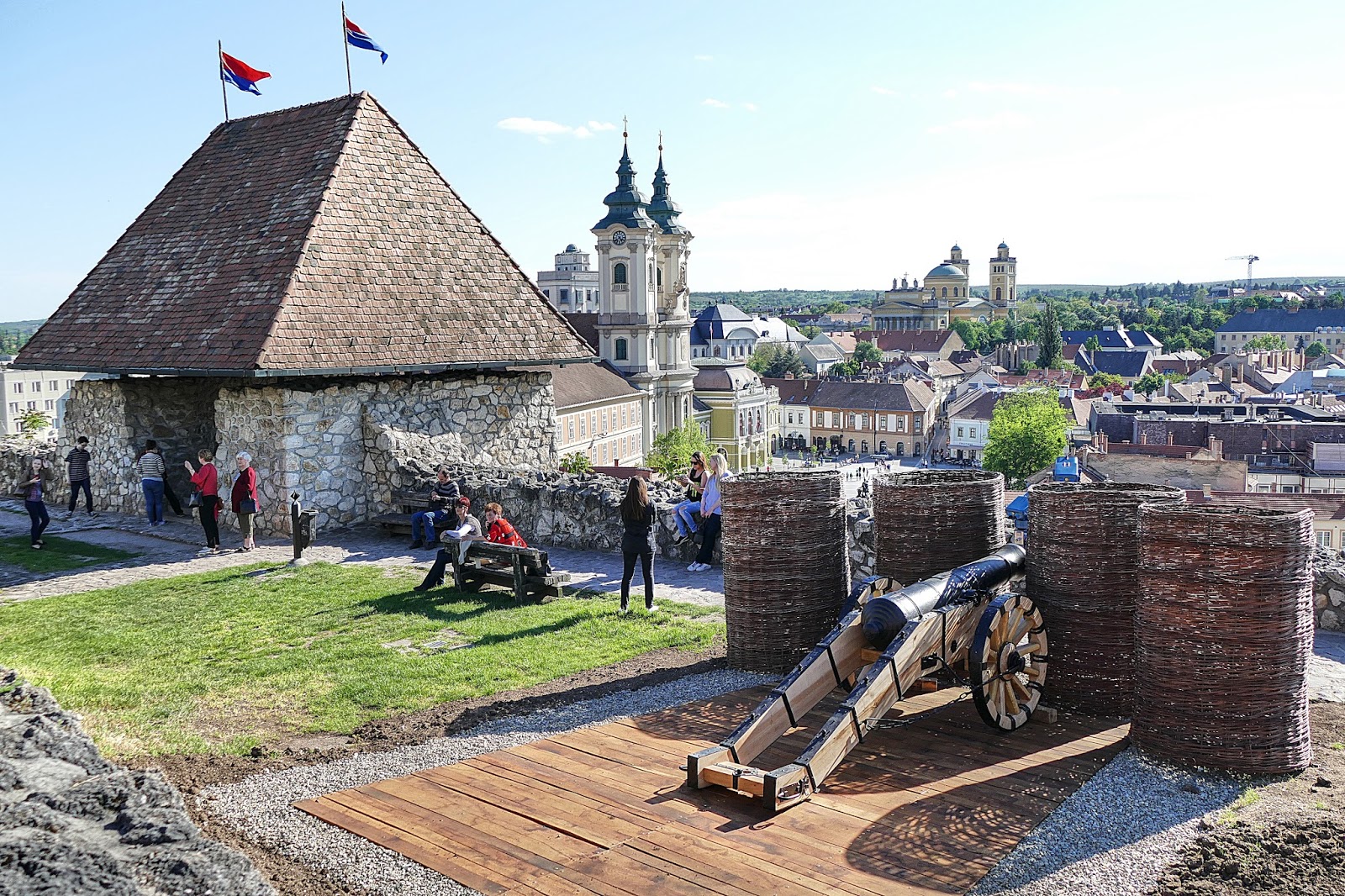 Sokan töltik szállodában a nemzeti ünnepet