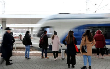 Emelkedett a vasúttal utazók száma