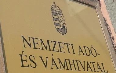 NAV mindenkinek készít adóbevallás-tervezetet