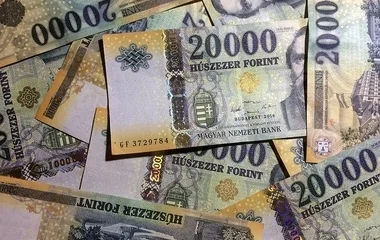 Tízezer pedagógus kap bruttó ötszázezer forint egyszeri juttatást