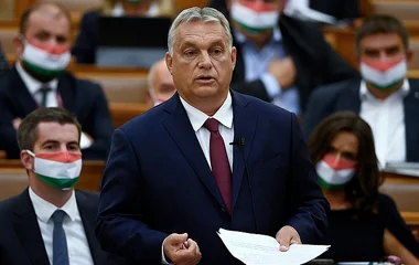 Orbán: az egészségügynek a legrosszabb terhelés kétszeresét is ki kell bírnia 