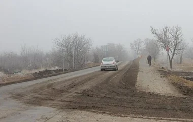 A sárfelhordásért bíróság elé is kerülhet a hanyag munkagép üzemeltető