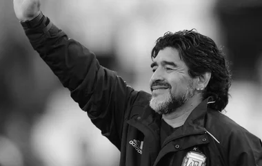 Elhunyt Diego Armando Maradona