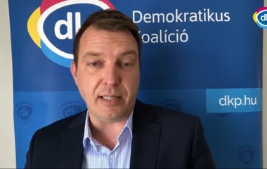 DK: a kormány bízza szakértőkre a járványkezelést!