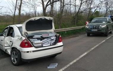 Csempészett cigarettával okozott balesetet egy ittas sofőr Tunyogmatolcsnál