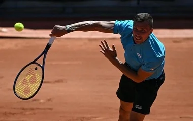 A második fordulóba jutott Wimbledonban a nyíregyházi teniszező