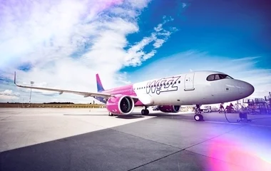 A fedélzeti személyzet számára decembertől kötelező a koronavírus elleni oltás a Wizz Air-nél