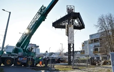 Eltűnik a fényújság a város szívéből