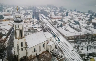 Változik a vonatok közlekedési rendje a hétvégén