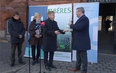 25.000 üveg Béres Csepp az egészségügyben dolgozóknak