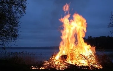 A szabadtéri tűzgyújtás veszélyére figyelmeztet a katasztrófavédelem