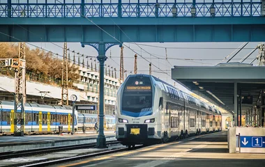 A hosszú hétvégén megváltozik a vonatok és a Volán-buszok közlekedés rendje