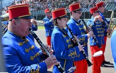 Zenével telnek meg a nyíregyházi terek