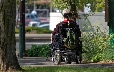 Kedvezményre jogosultak az elektromos gyógyászati segédeszközt használók