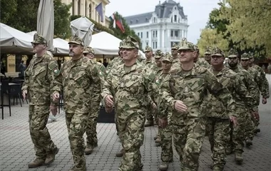 Tartalékosokból álló magyar katonai kontingens indul Irakba