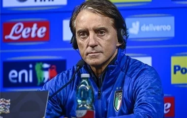 Mancini szerint egyenlők az esélyek a csoportgyőzelemre