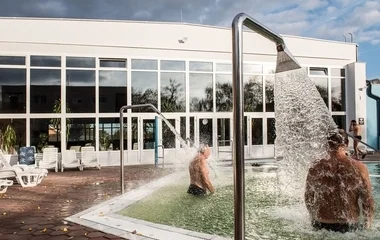 Bezár a Júlia Fürdő és a Hotel Fürdőház wellness részlege is