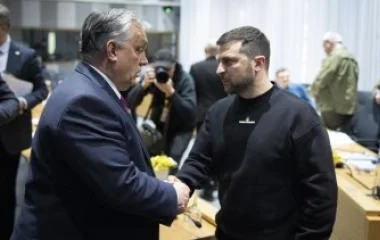 Orbán Viktor tárgyalt Zelenszkij ukrán elnökkel