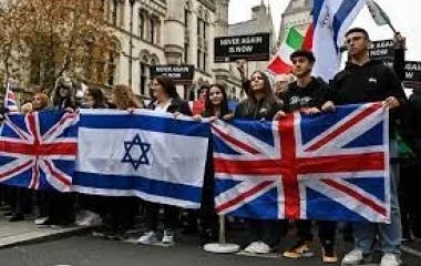 Tízezrek tüntettek Londonban az antiszemitizmus ellen