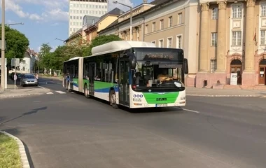 A helyi tömegközlekedésben nem változnak az autóbuszjegy-, és bérlet árak