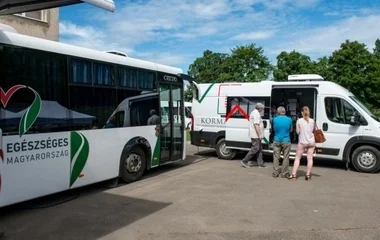 Útnak indultak a szűrőbuszok