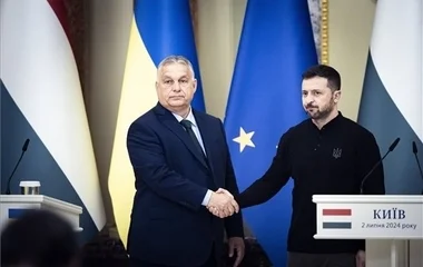 Határidőhöz kötött tűzszünet megfontolását kérte Orbán Viktor az ukrán elnöktől