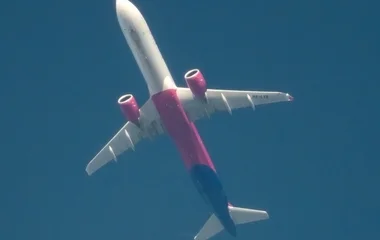 Kerül a Wizz Air a háborúk miatt, hosszabb menetidők jönnek