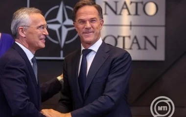 Mark Rutte átvette a NATO-főtitkári megbízatását