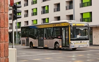 Jövőre is ingyenes lesz a 14 év alattiaknak, a többiek viszont drágább lesz a tömegközlekedés Debrecenben