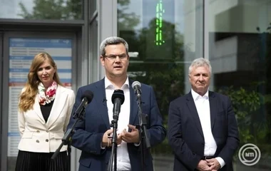 Magasan képzett egészségügyi szakdolgozók is elláthatnak bizonyos orvosi feladatokat