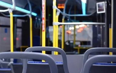 A debreceni buszmegállók áthelyezéséről tájékoztat a DKV.