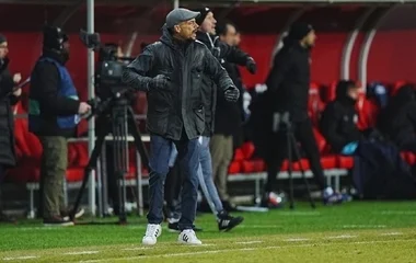 Távozik Nestor El Maestro a DVSC-től