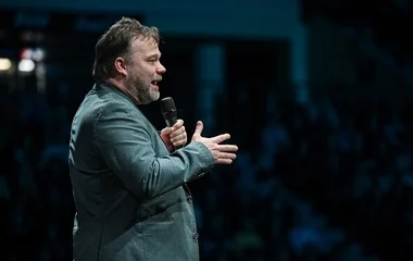 Visszavonják a Karinthy-gyűrűt Aranyosi Péter humoristától - egy viccel reagált a bejelentésre