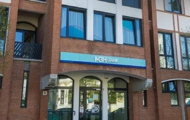Részleges kártalanítást kapnak az MBH Bank Google csalásban érintett ügyfelei