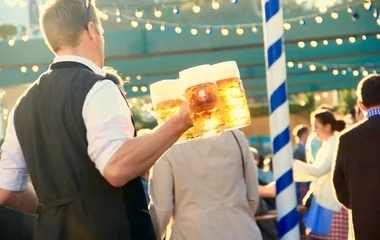 Berúgta az ajtót a nyári munkaerőhiány