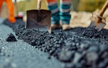 Elkezdődtek a nyári útfelújítások Nyíregyházán
