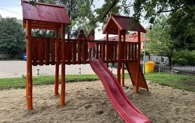 Megújult játszótér és open air tanterem a Kertvárosi Iskolában