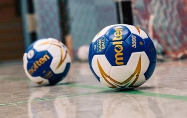 Kiütéssel döntőbe jutott a DVSC női kézilabdacsapata