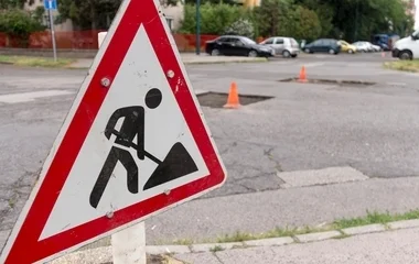 Huszonkét útszakasz újult meg Nyíregyházán a tanév kezdetére
