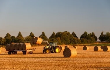 Apa és fia együtt ment traktorral lopni Hortobágyon
