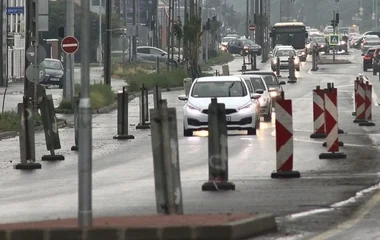 Hamarosan megnyílik a Sámsoni út egy elkészült szakasza az autósok előtt. 