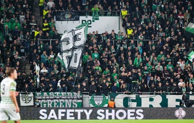 Nem engedték be Ausztriába a Fradi-szurkolók különvonatát