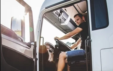 Jön a két év próbaidő a kezdő sofőröknek