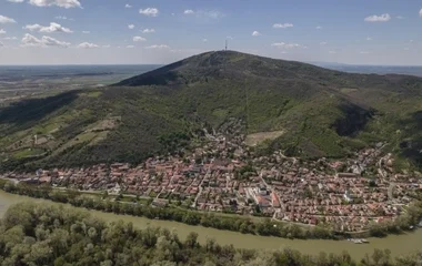 Ismeretlen férfi holttestét találták Tokaj határában – a rendőrség a lakosság segítségét kéri