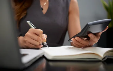 Negyedévesre vált a tb- és szocho-bevallás