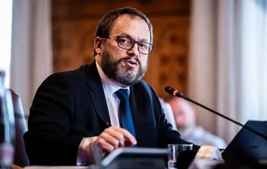 Visszaállítják a katát és az szja-kulcs 9 százalékra csökken 